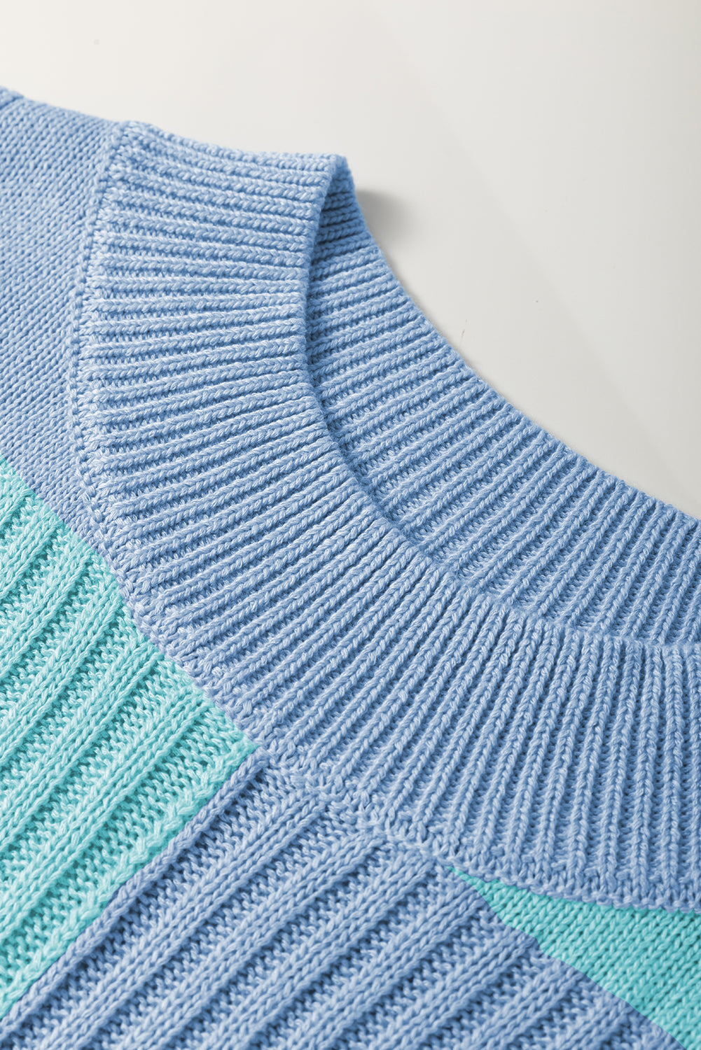 Light Blue Checkered Color Block Crew Neck Short Sleeve Sweater Shewin